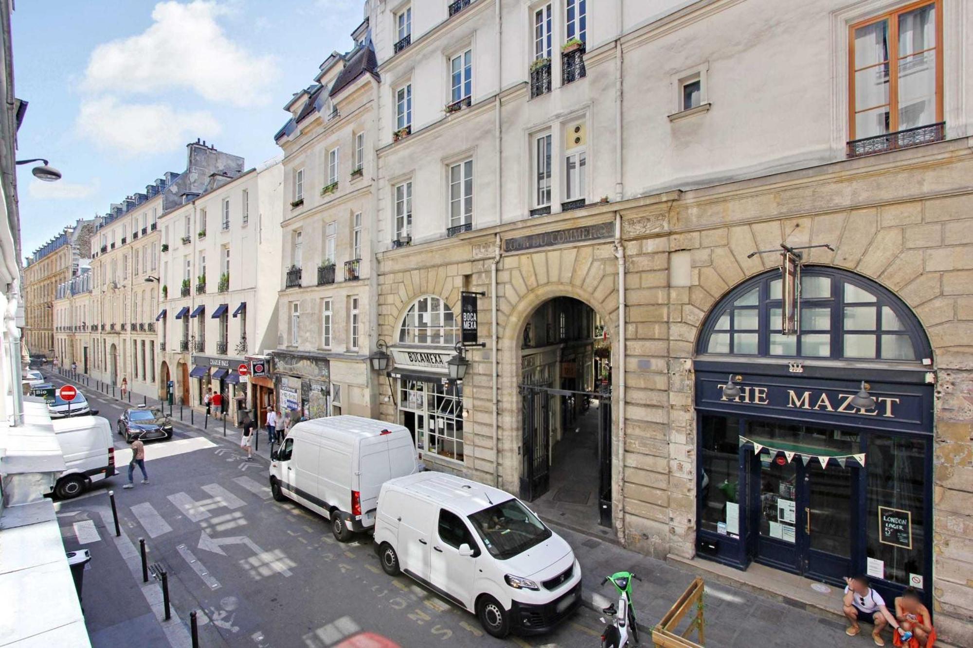 Beautiful In The Heart Of The Latin Quarter Parigi